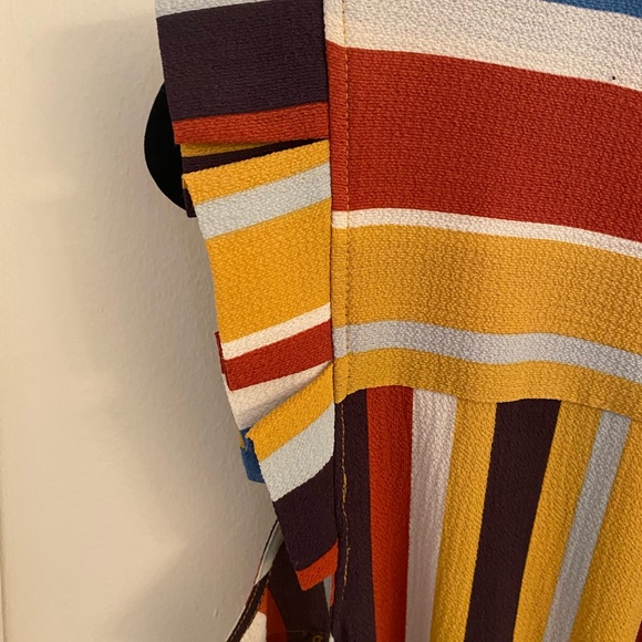 Monteau Striped Sleeveless Blouse - Picture 5 of 5